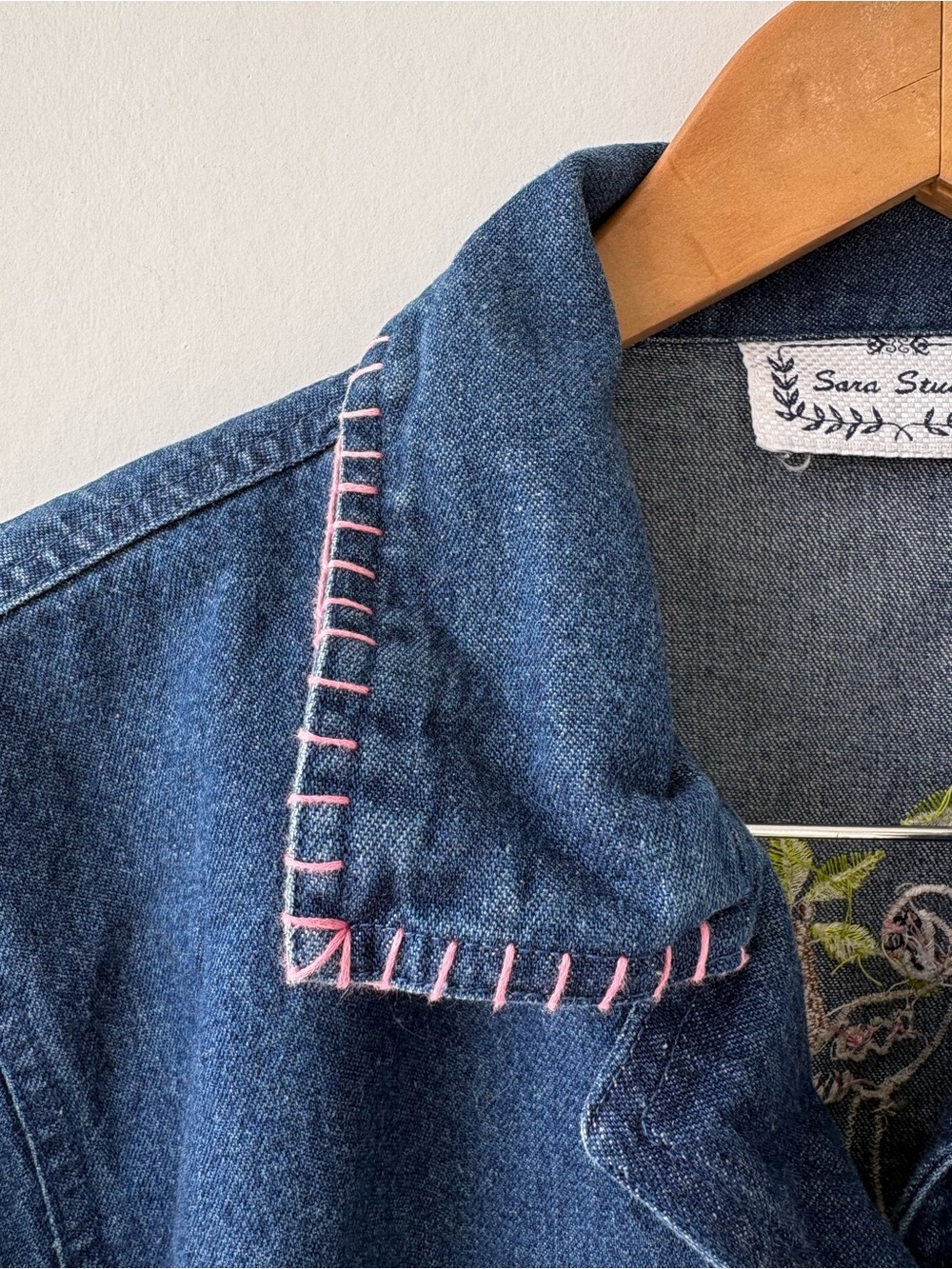 Sara Studio Flamingo Embroidered Denim Jacket Beaded Tropical Shirt Jacket Large - Picture 2 of 11